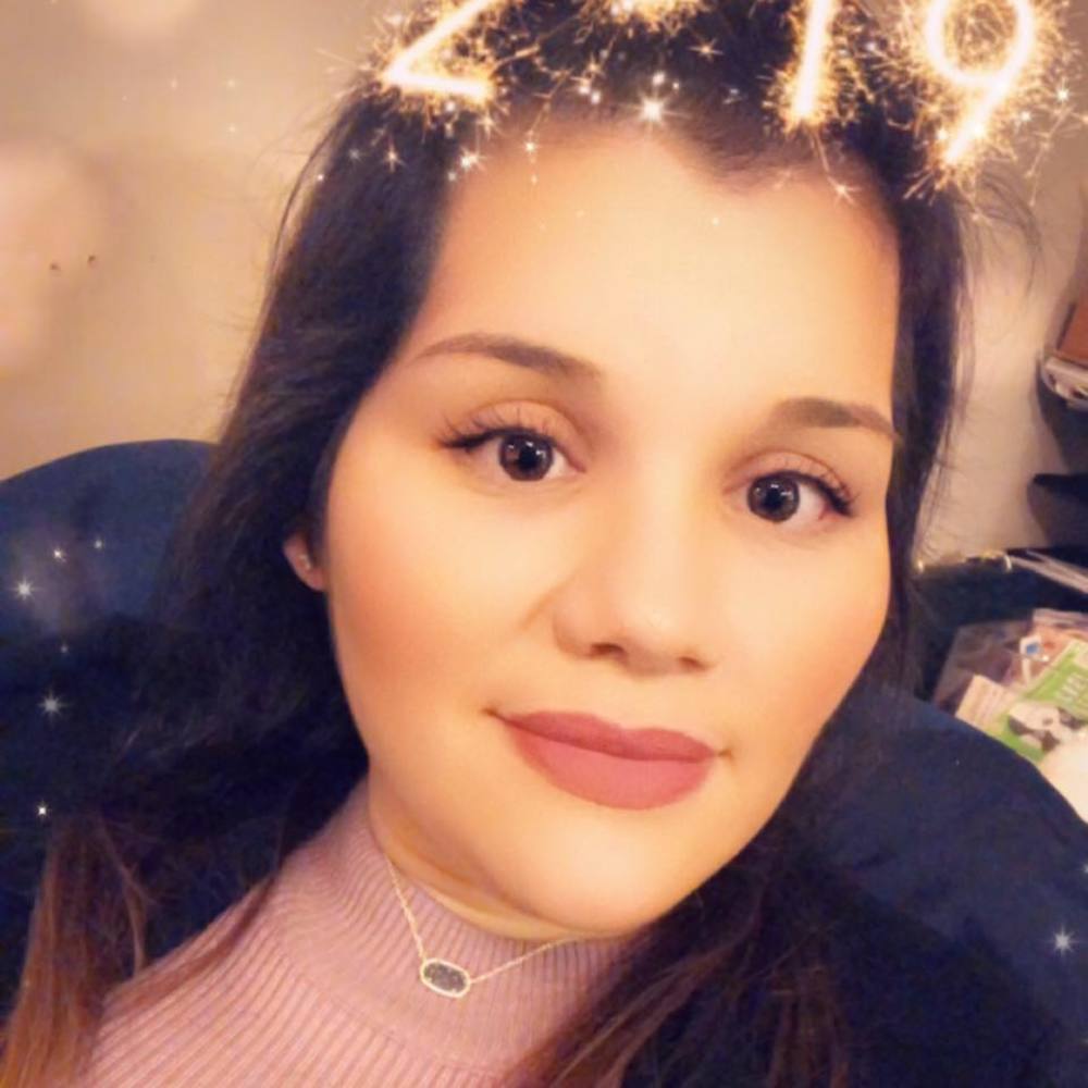 Meet your Posher, Lorena